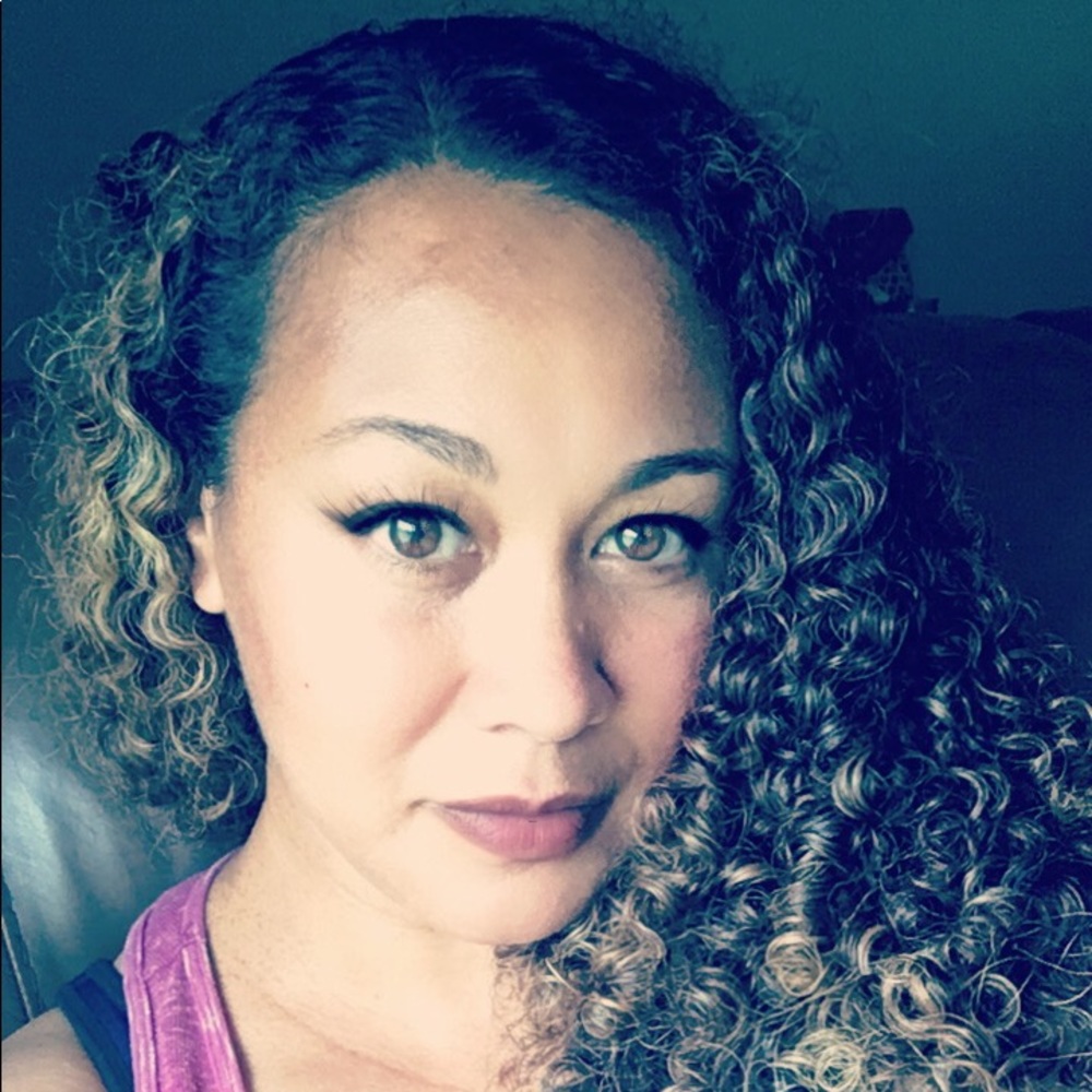 Meet your Posher, Xenia